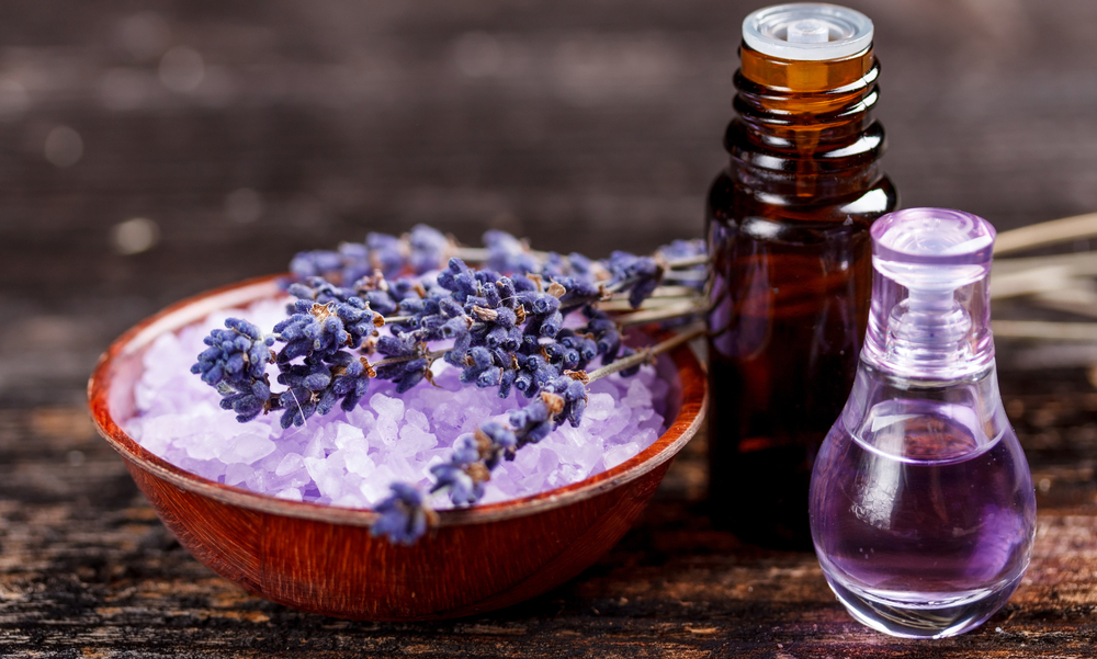 Aromatherapy & Essential Oils for Natural Therapy Diploma